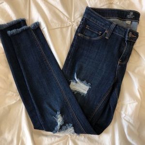 Just Black distressed skinny jean